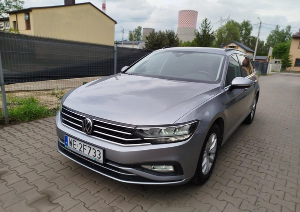 Volkswagen Passat cena 69900 przebieg: 160000, rok produkcji 2020 z Będzin małe 562